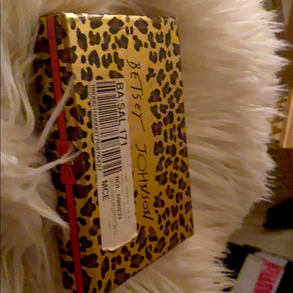 - wallet 💰. - Picture 5 of 5